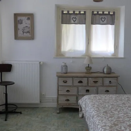 לינה וארוחת בוקר Les Chambres Bio De Lina Rose *